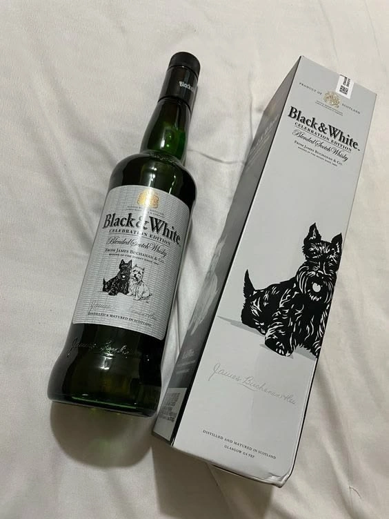 Black And White Whisky Price In India